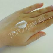 Антивозрастной осветляющий крем для рук TONY MOLY Peach Anti-Aging Hand Cream - вид 2 миниатюра