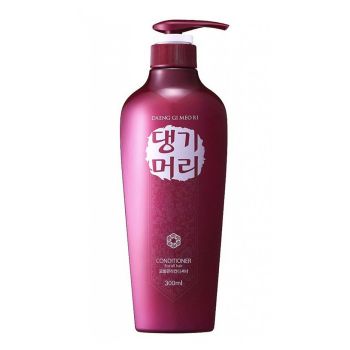 Кондиционер для всех типов волос 300 мл DAENG GI MEO RI Conditioner For All Hair 300ml Кондиционер для всех типов волос 300 мл DAENG GI MEO RI Conditioner For All Hair 300ml