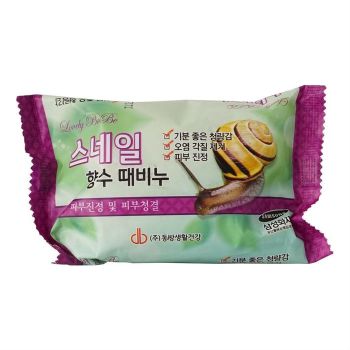 Мыло с отшелушивающим эффектом парфюмированное с муцином улитки JUNO Lovely Bebe Snail Perfumed Peeling Soap Мыло с отшелушивающим эффектом парфюмированное с муцином улитки JUNO Lovely Bebe Snail Perfumed Peeling Soap
