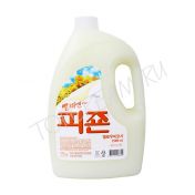 Кондиционер для белья 2500 мл PIGEON REGULAR Fabric Softener Bottle 2500ml - вид 2 миниатюра