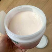 Крем-смузи для тела с экстрактом персика WELCOS Around Me Natural Body Smoothie Cream - вид 3 миниатюра