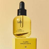 Питательное парфюмированное масло для тонких волос LADOR Perfumed Hair Oil 01 La Pitta 30 ml - вид 2 миниатюра