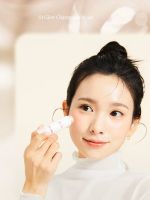 Кремовый хайлайтер-стик с мягкой тающей текстурой THE SAEM Drop Be Colors Stick 01 Glow Champagnebeam - вид 6 миниатюра